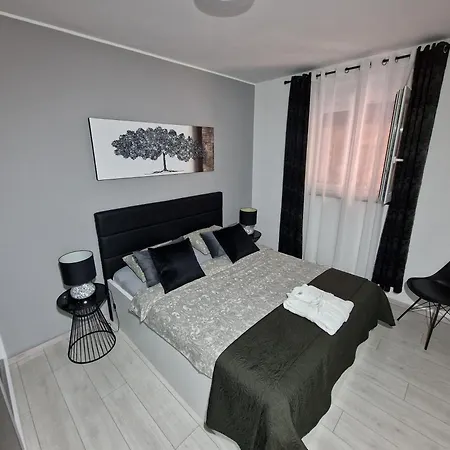 Slavica 希贝尼克