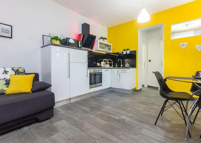 Slavica * 希贝尼克